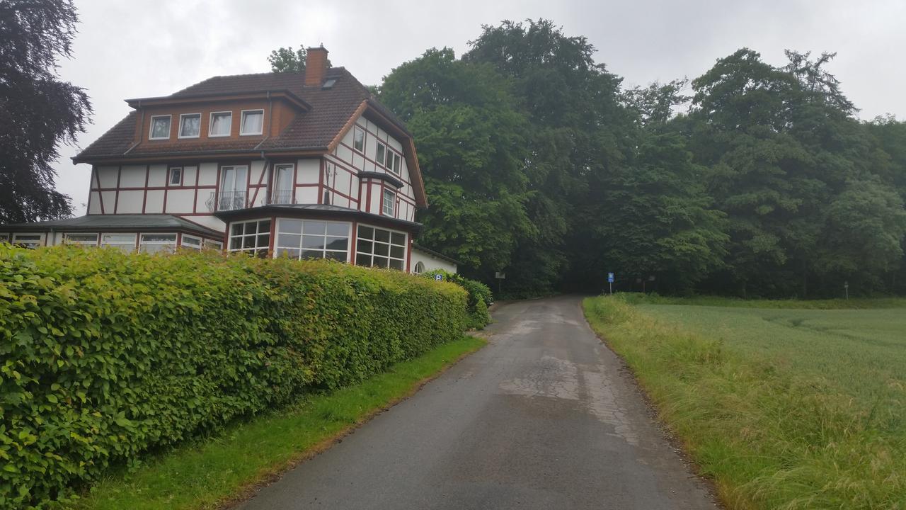 Landgasthaus Zu Den Erdfaellen Bad Pyrmont Exterior foto